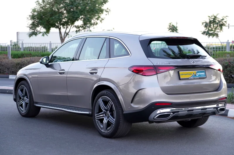 MERCEDES BENZ GLC 200 SUV 4 MATIC MODEL 2023 –  31,000 KM
WARRANTY  SERVICE 5 YEARS OR 105,00063158339556995114