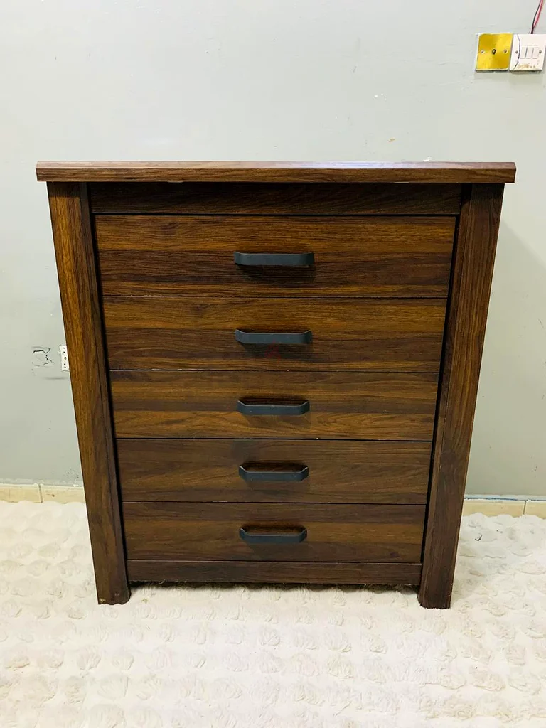 Wooden Chest of Drawers - Practical Storage Solution63183730303491112