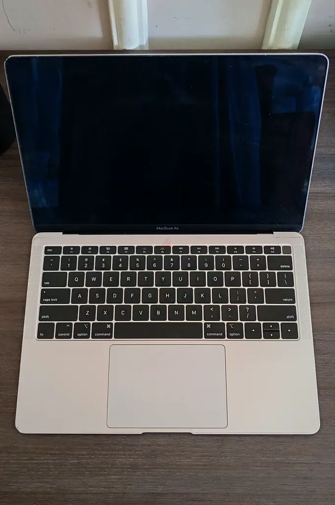 MacBook Pro 13.3-inch Retina Display - Exceptional Performance!63255533569410111