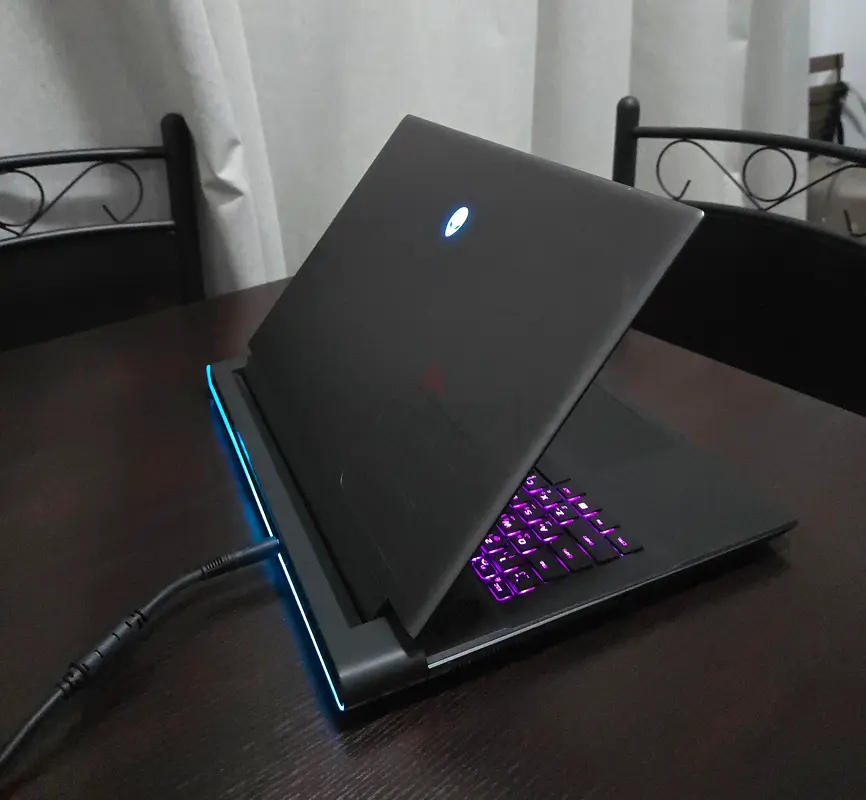 Alienware M18 RTX 4090 gaming laptop63255525475971111