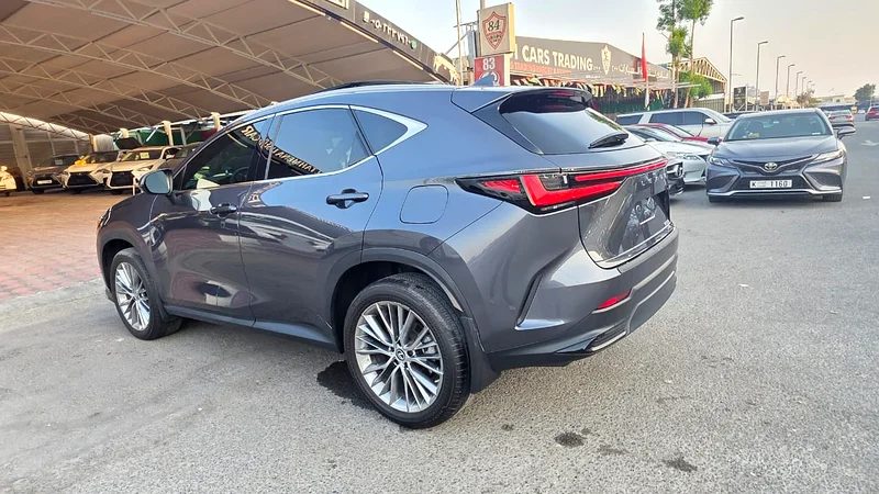 لكزس NX 350 بلوتينيوم، موديل كندي 2022، خيارات كاملة63398636348675114
