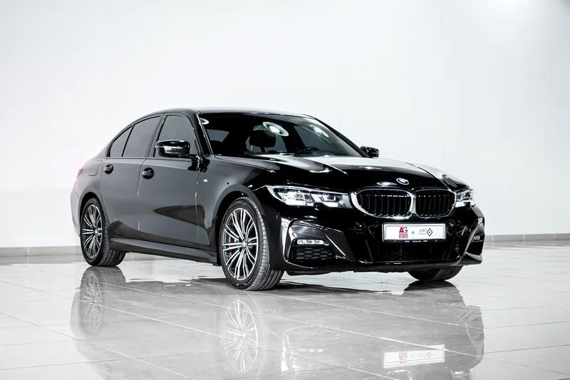 AED 2,000 PM | 330 I |GCC | 2.0L | M-PACKAGE | DEALER WARRANTY63158800744450112