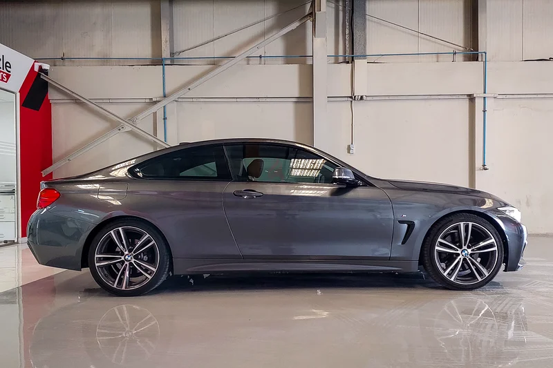 AED 1084/month | 2016 BMW 4-Series 428i | GCC Specs | Ref#32442263142583918593113