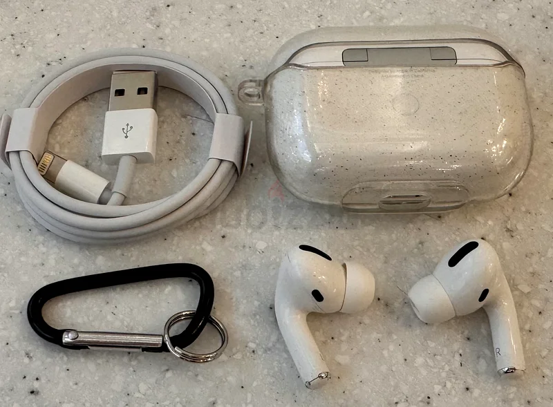 Apple AirPods Pro-1 مع علبة أنيقة وكابل شحن63177968073218113