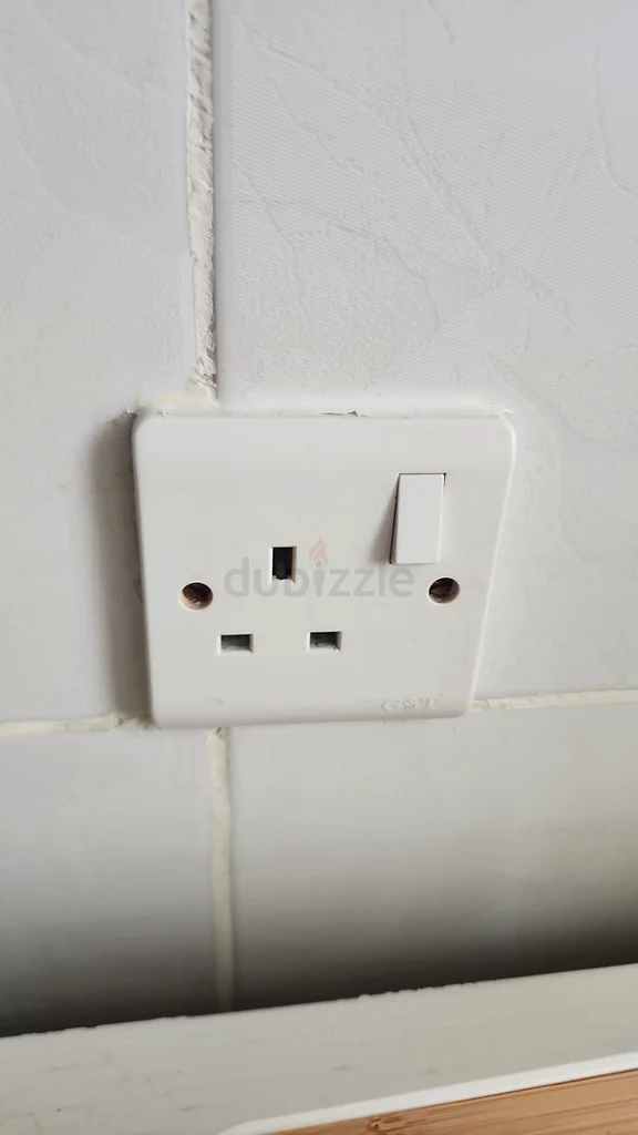 electrician63220334088322112