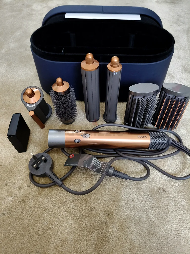 Dyson airwrap HS0563197650889857111