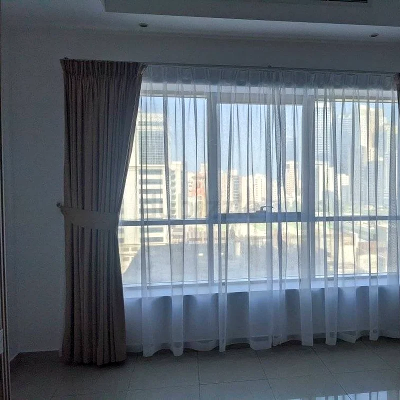 Curtains and bland63221858475009111