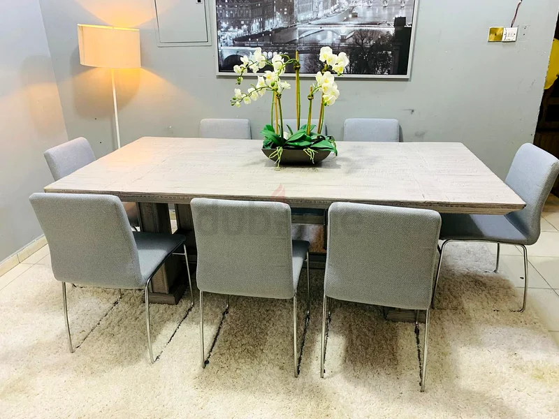 طقم طعام أنيق مع 8 كراسي عصرية63184228836097111