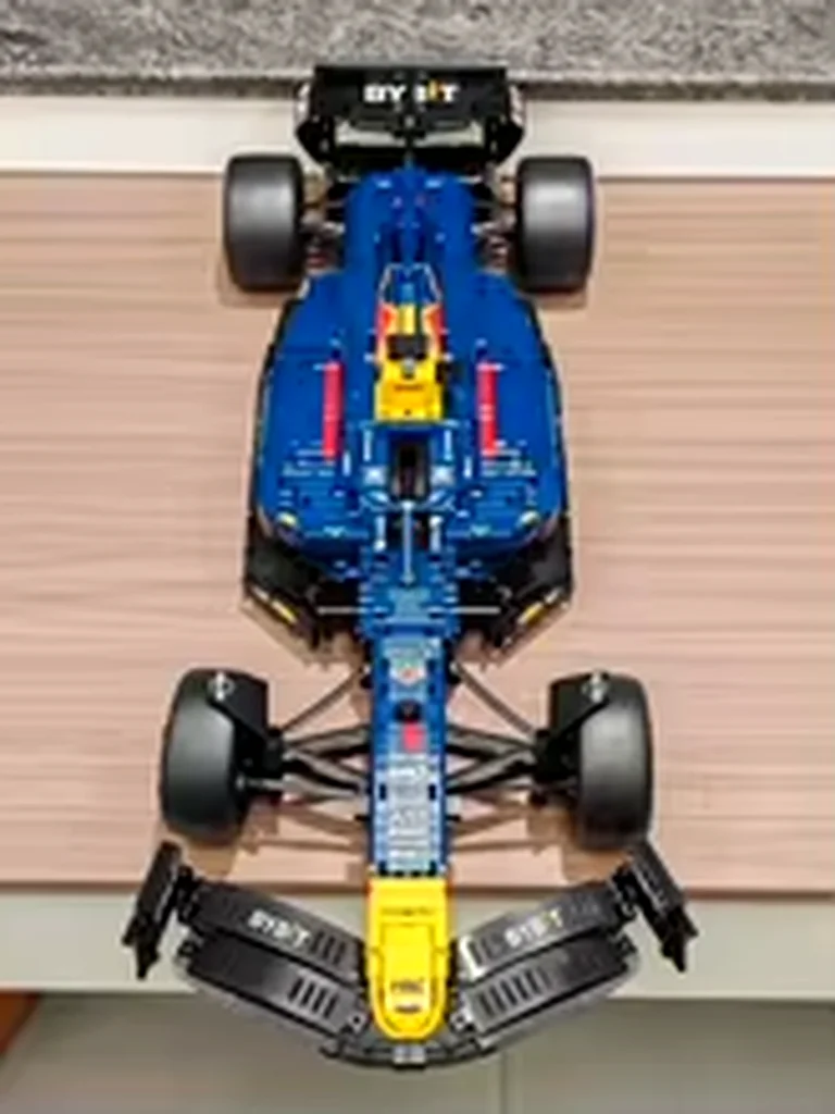 LEGO compatible Oracle Red Bull Racing RB20 F1 Car - 1639 pcs compatible with LEGO model # 4220663207401241985114