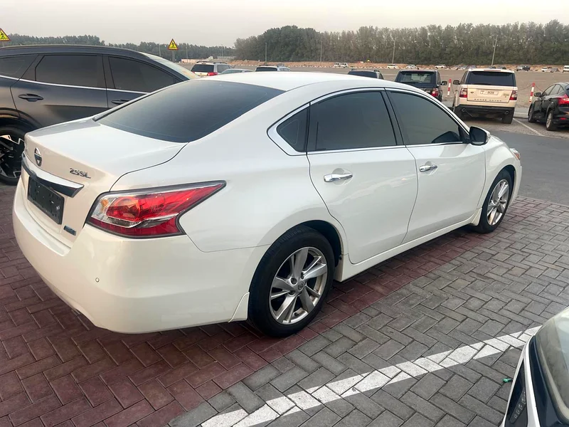 Nissan Altima - 201563227775671682113