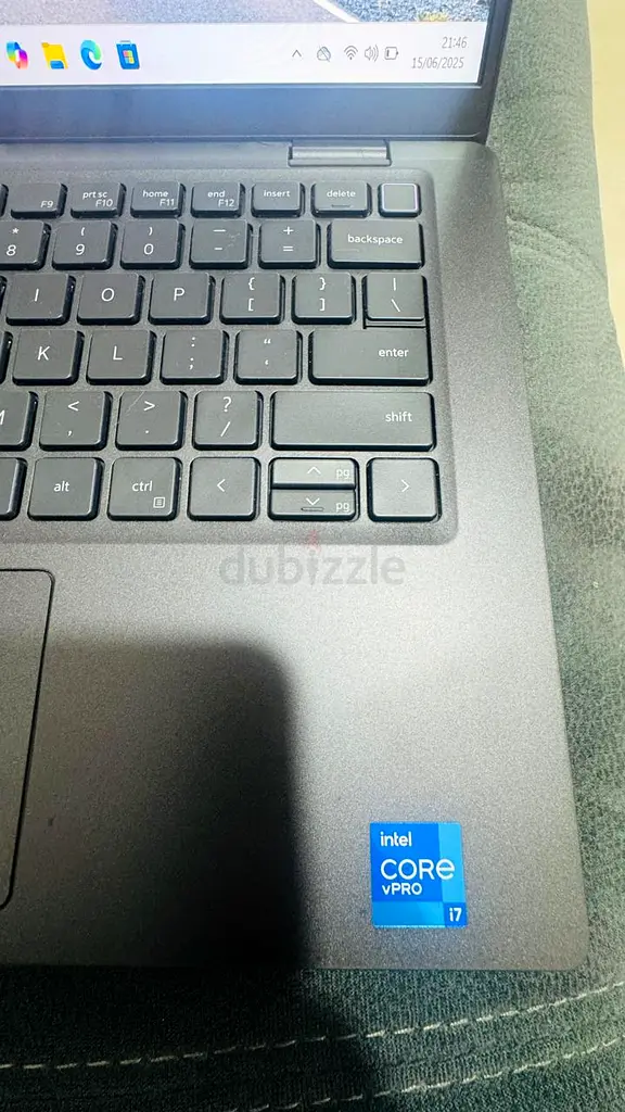 laptop63255527801218115