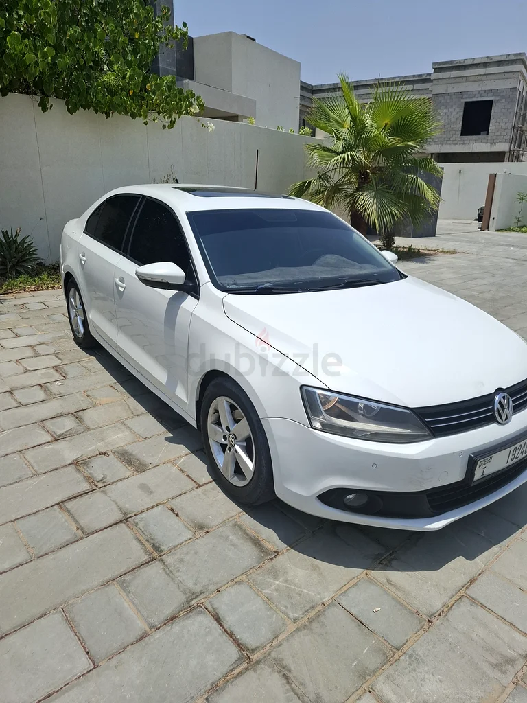 فولكس فاجن جيتا 14500 درهم إماراتي (قابل للتفاوض)63170384964227111