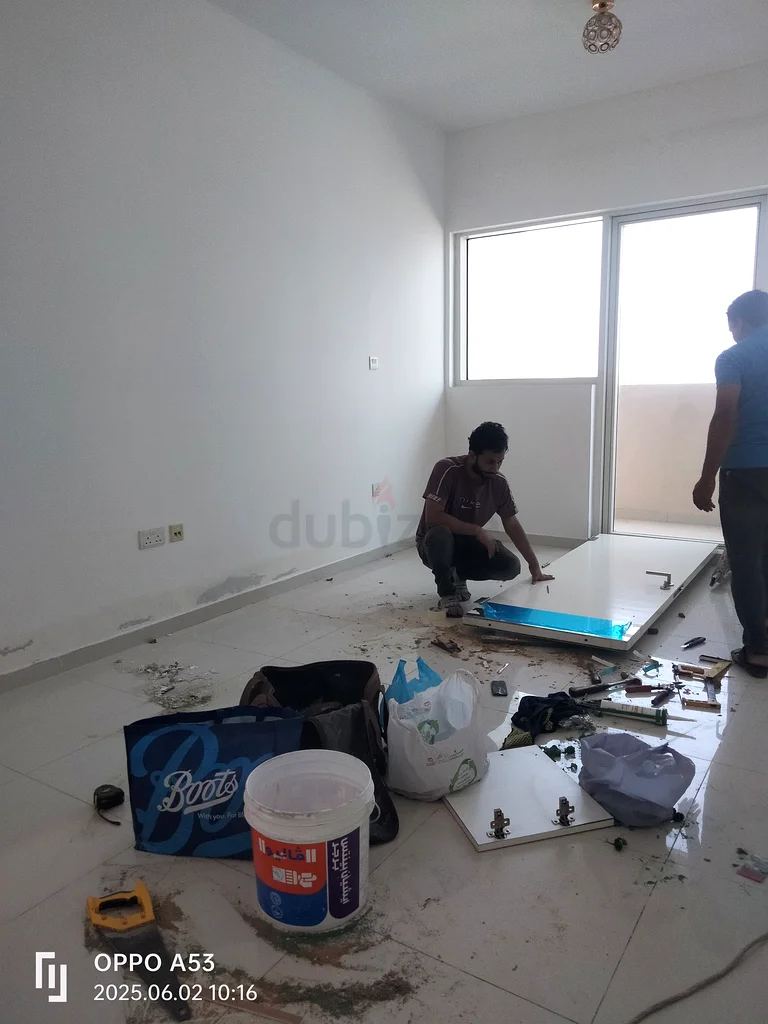 فني متخصص في جميع أعمال الدهانات، والجبس، والسباكة، وصيانة الأقسام في جميع أنحاء أبو ظبي63184734207235114