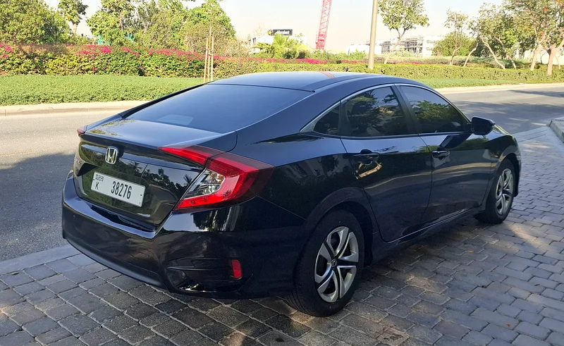 سيارة هوندا سيفيك 2019، سعة 1.6 لتر، 4 أسطوانات، ناقل حركة أوتوماتيكي، إطارات جديدة بالكامل، بطارية جديدة، بحالة ممتازة63155091960450114