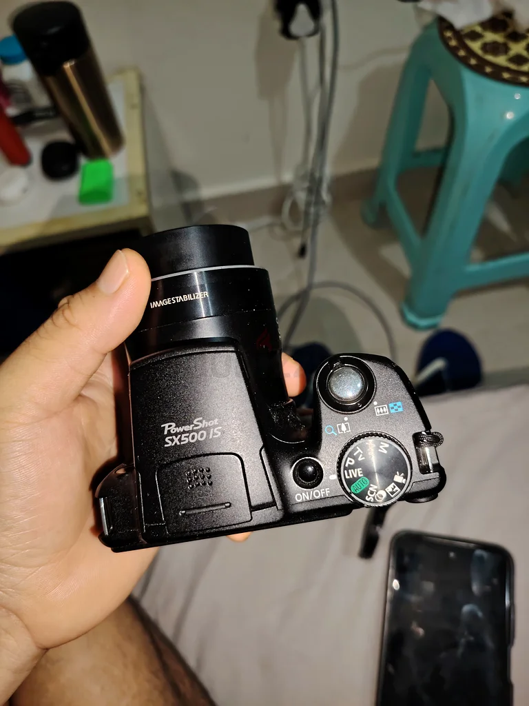 كاميرا كانون SLR - مثالية لعشاق التصوير الراجع!63233637905411114