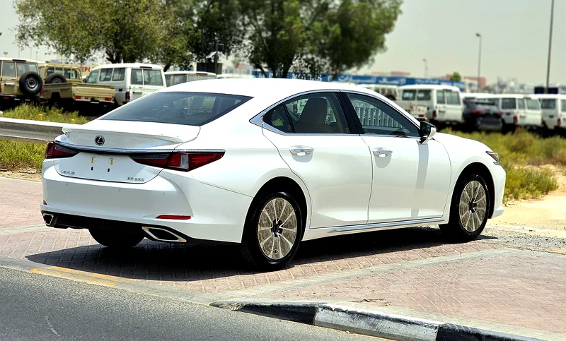 2025 لكزس ES 350 بريميير | 3.5 لتر V6 | كاملة الخيارات | مواصفات الخليج | جديدة بالكامل63225702851459113