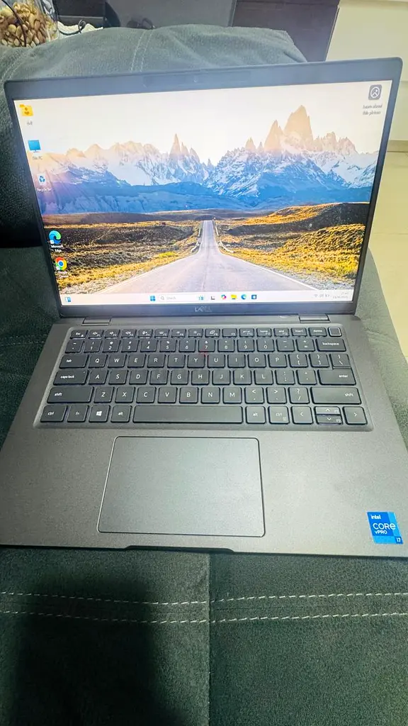 laptop63255527801218114