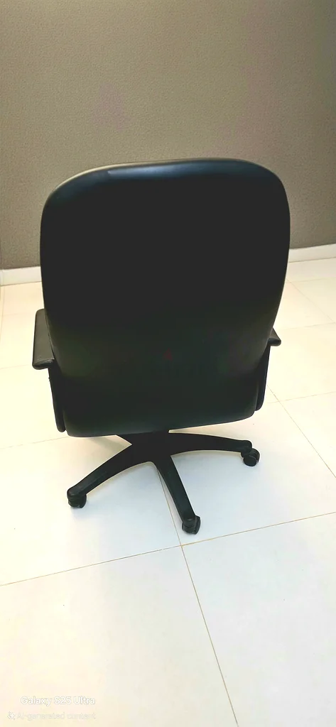 كرسي مكتب مريح - راحة وأناقة!632103585516831115