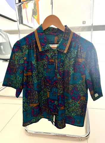 Vintage women’s shirt