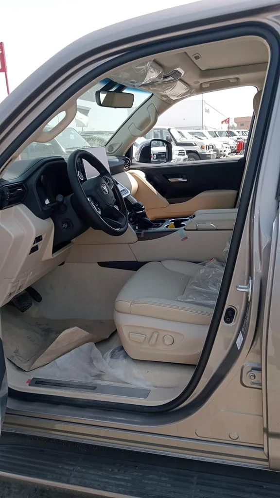 TOYOTA LAND CRUISER LC300 VX Plus 3.3L DIESEL AT MY202563158340561793112