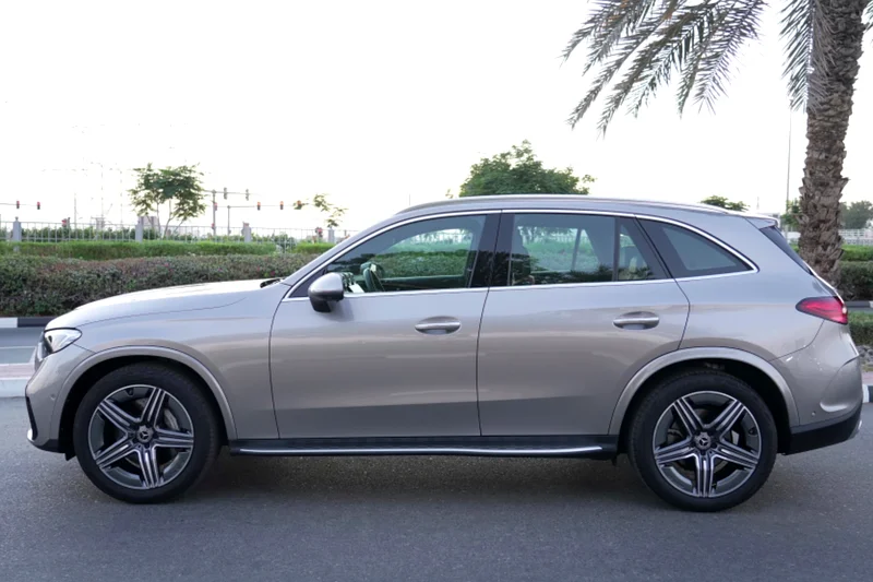 MERCEDES BENZ GLC 200 SUV 4 MATIC MODEL 2023 –  31,000 KM
WARRANTY  SERVICE 5 YEARS OR 105,00063158339556995112
