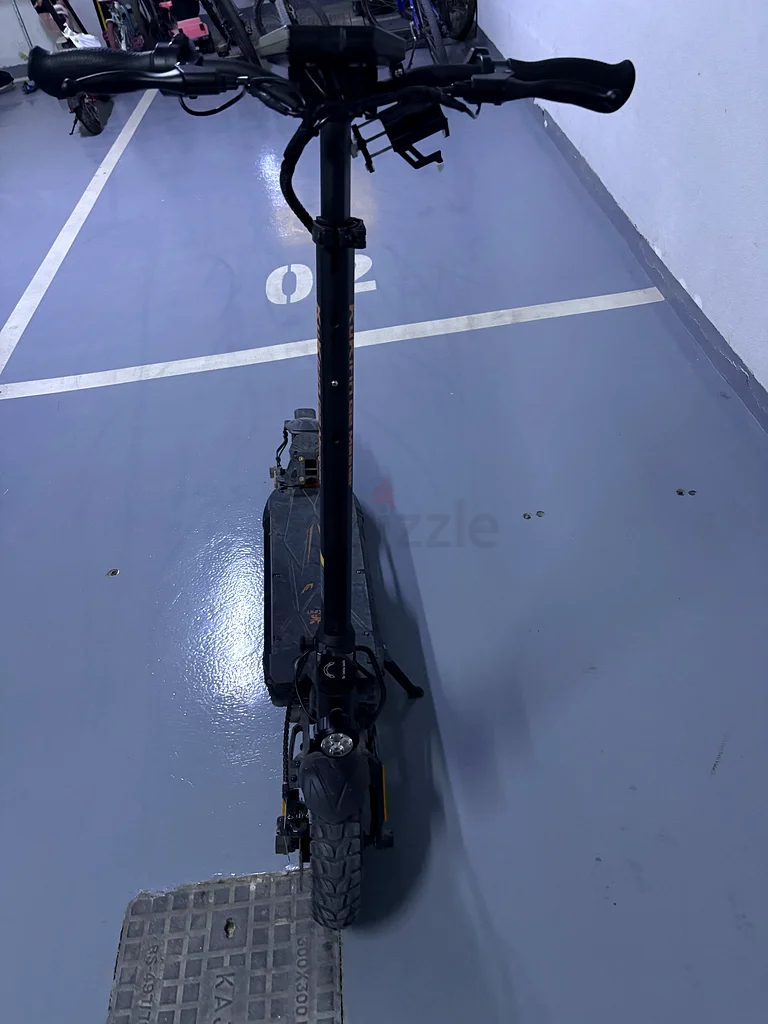 High-Performance Electric Scooter for Sale63169936542594113