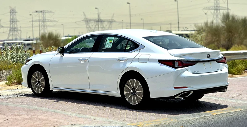 2025 لكزس ES 350 بريميير | 3.5 لتر V6 | كاملة الخيارات | مواصفات الخليج | جديدة بالكامل63225702851459114