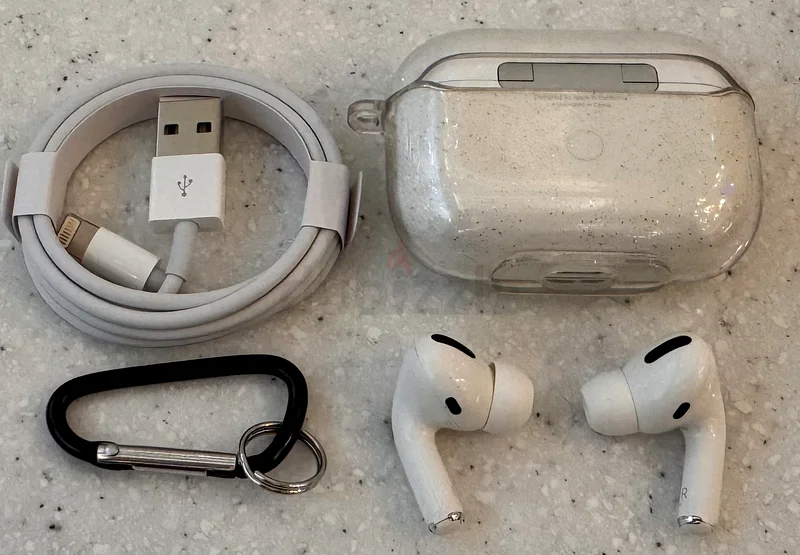 Apple AirPods Pro-1 مع علبة أنيقة وكابل شحن63177968073218114