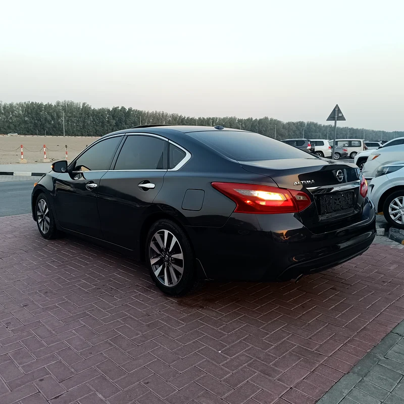 Nissan Tiida 2018 American full63149584896515114