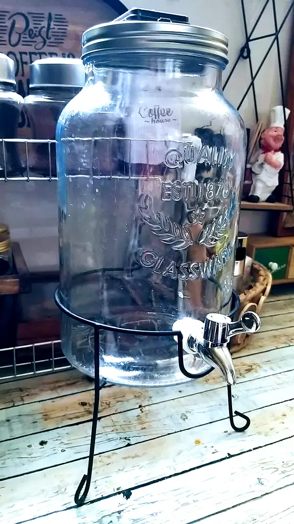 Beverage dispenser63215376172801113