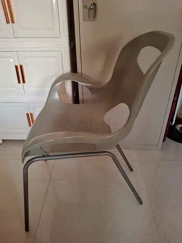 Stylish Modern String Chair - Perfect for Any Space!