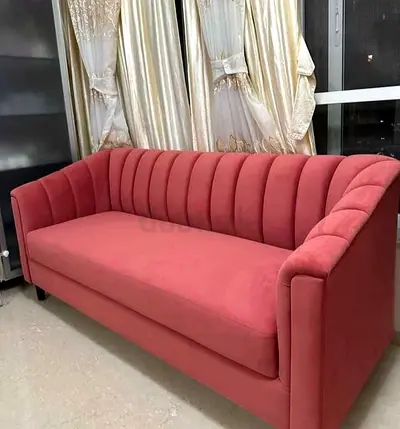 Elegant 3-Seater Velvet Sofa - Bring Comfort to Your Living Room!