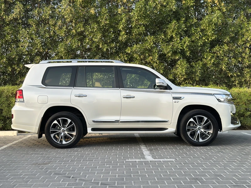 Toyota Land Cruiser 5.7 VXS Grand Touring63142586053122114