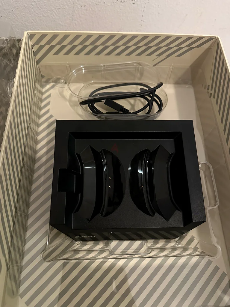 سماعة رأس Logitech Astro A50 + محطة قاعدة63256064842498112