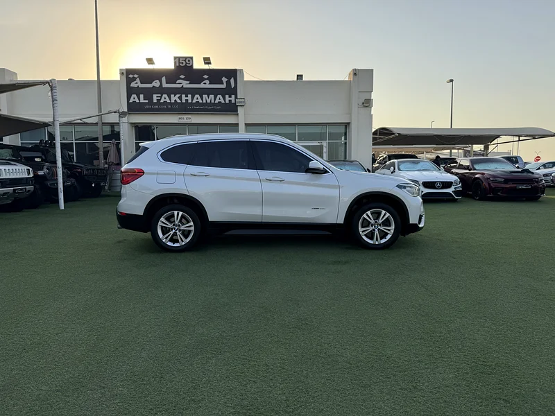 Bmw X1 S drive Gcc specs free accidents full services history ( super clean condition )63161069266179113