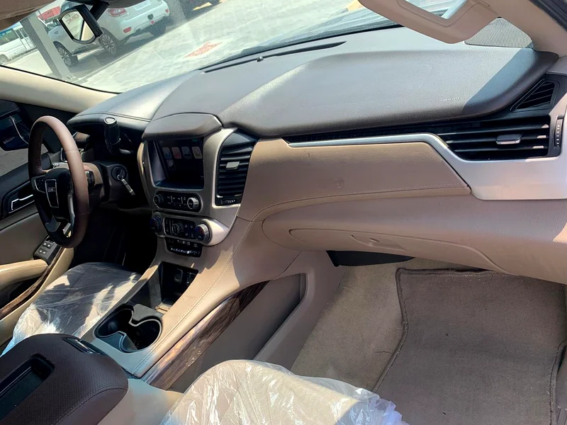 GMC Yukon 2018 Model GCC  
Perfect condition  
Smooth drive  
Ready for registration63398502111747114