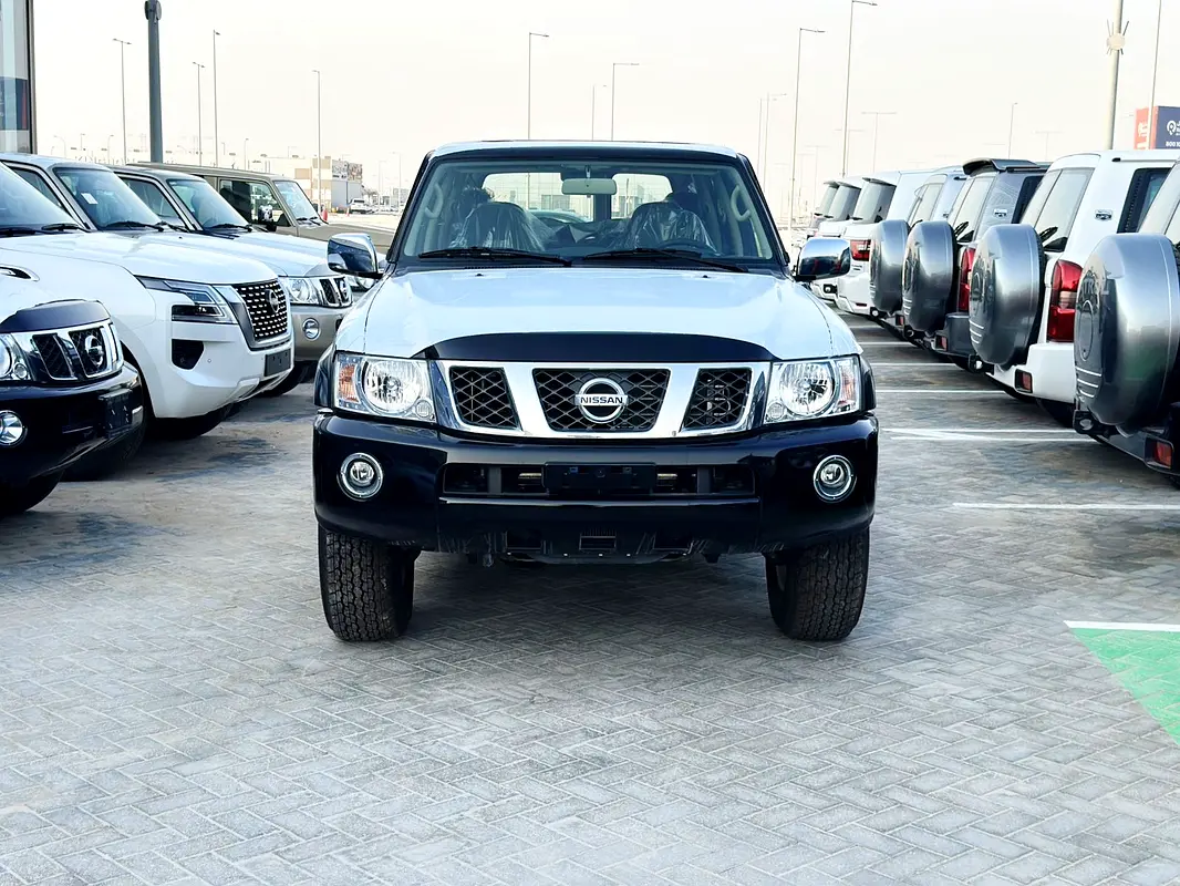 Nissan Patrol Safari 2024 — photo 1 of 13