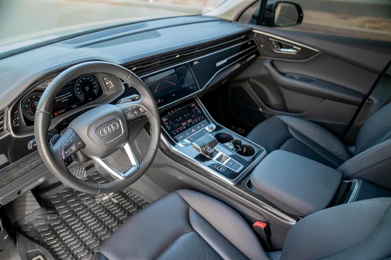 AUDI Q7 || QUATTRO || 2023 || LOW MILEAGE63398616020993114