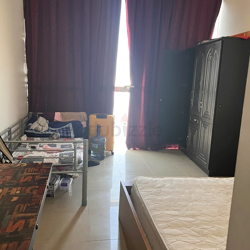 Bed space63797301037825111