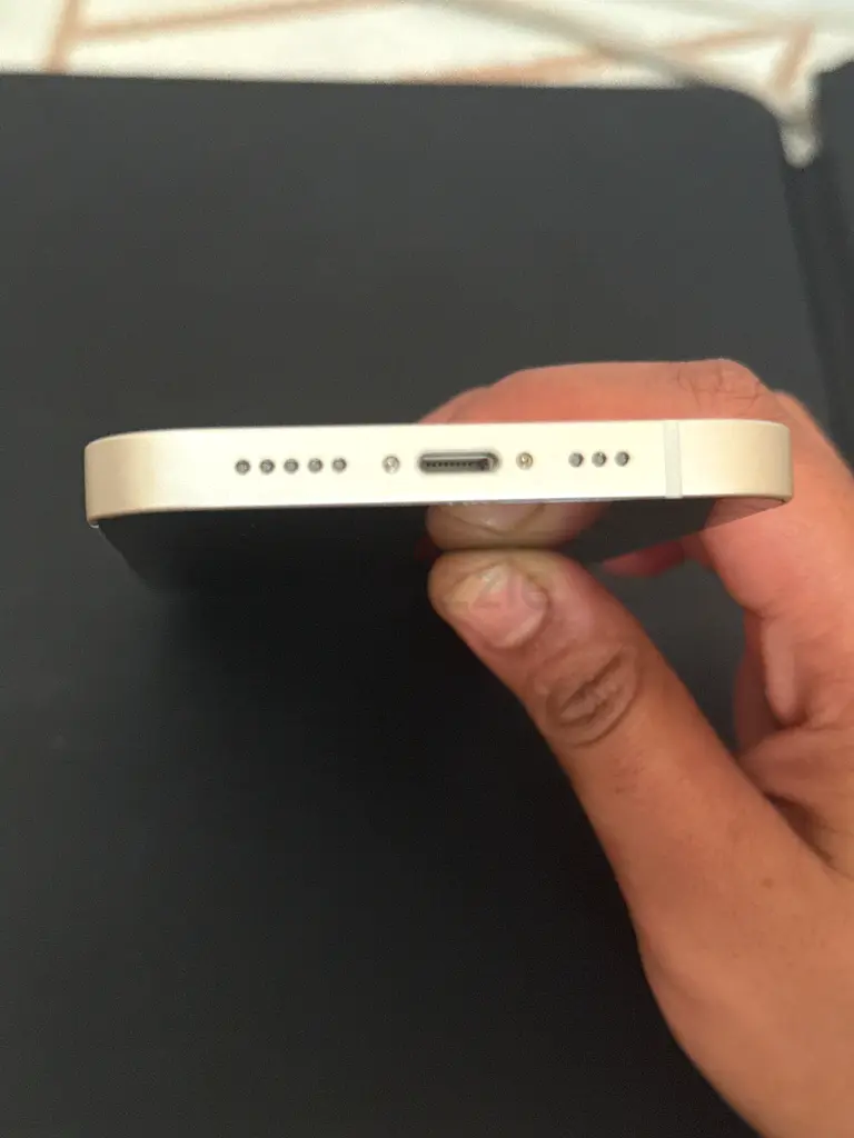 Apple Iphone 1363213939815169112