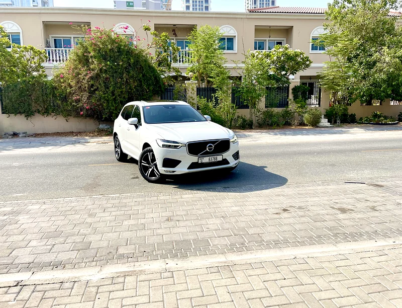 فولفو XC60 T5 R-Design 2019 مذهلة، مجهزة بالكامل لدول مجلس التعاون الخليجي، صيانة وكالة كاملة، بدون حوادث63178403067907111