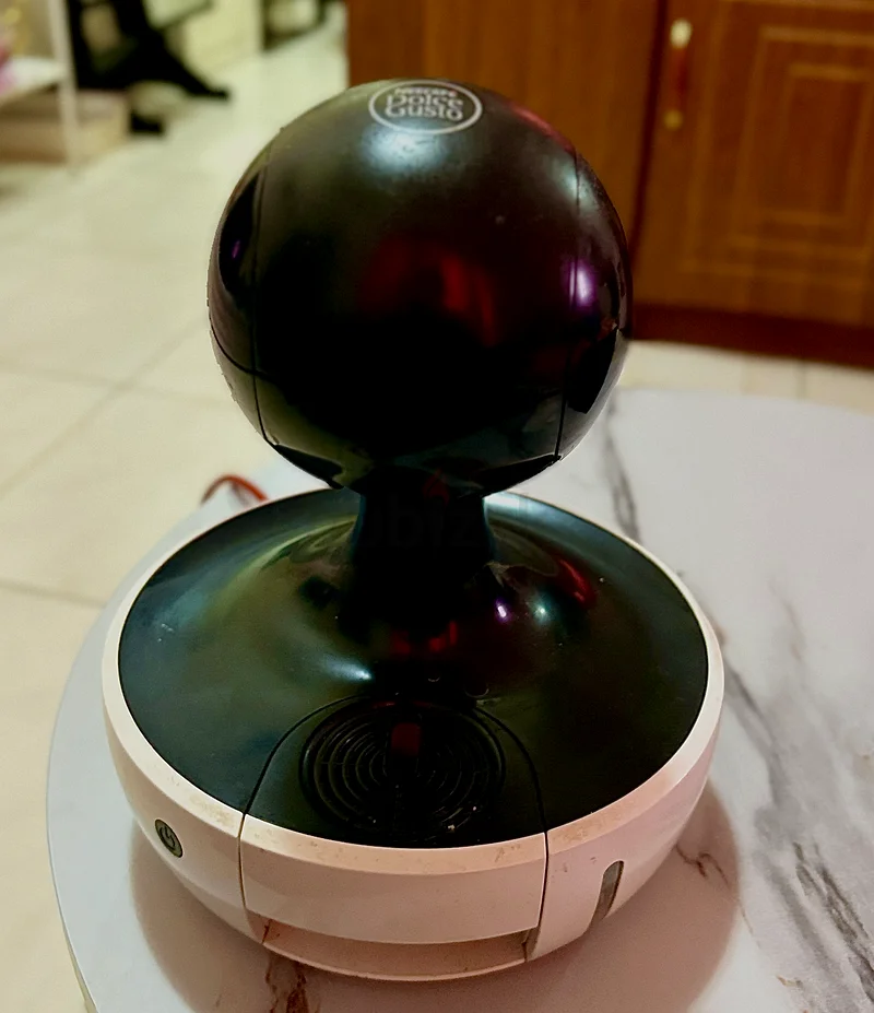 Savor the Perfect Brew with this Nescafe Dolce Gusto Machine!63198148516993111