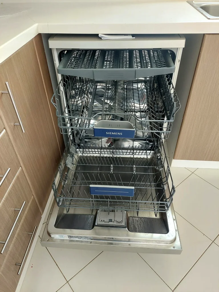 Siemens iQ300 Dishwasher63168523823618111