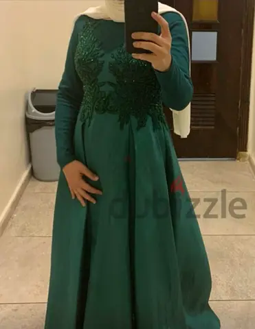 Elegant Emerald Green Dress for Any Occasion