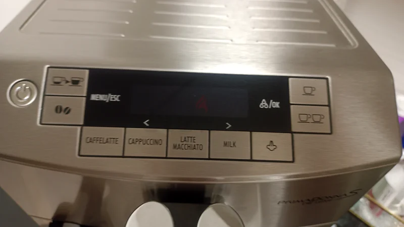 Sleek and Stylish Coffee Machine for Sale! Company name _delongie63198148498305111