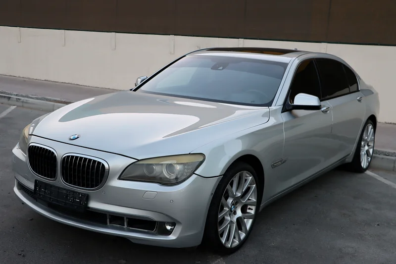 GCC spec..BMW 750 LI 2011 ..one onwer from new !!63228784206467111