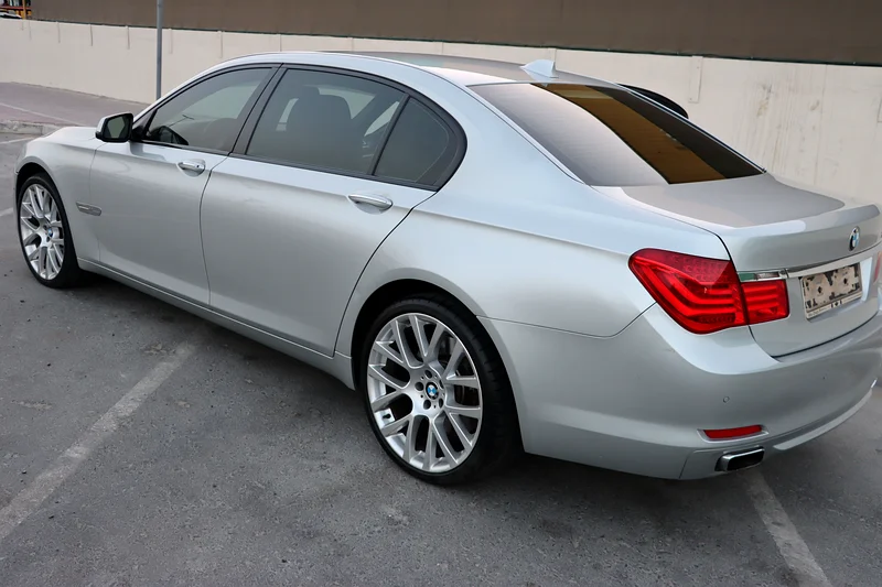GCC spec..BMW 750 LI 2011 ..one onwer from new !!63228784206467112
