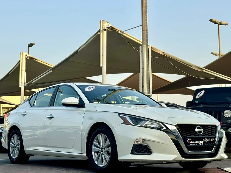 Nissan Altima 2020 GCC, accident-free.  
Needs no maintenance.63148168524929111