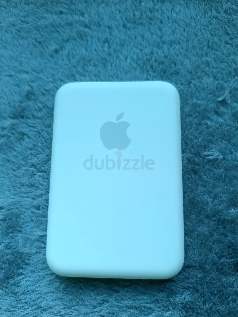 Sleek  Efficient Wireless Charger for All Your Devices!63259693486338111