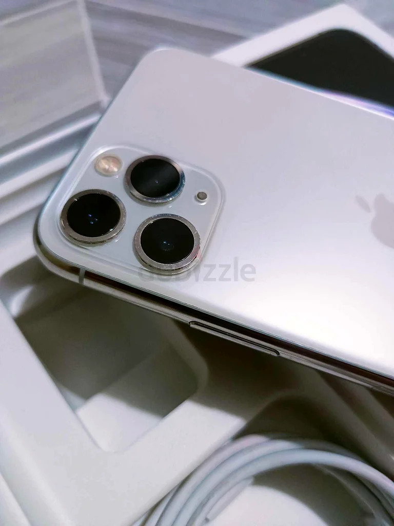 Apple63213934971522112